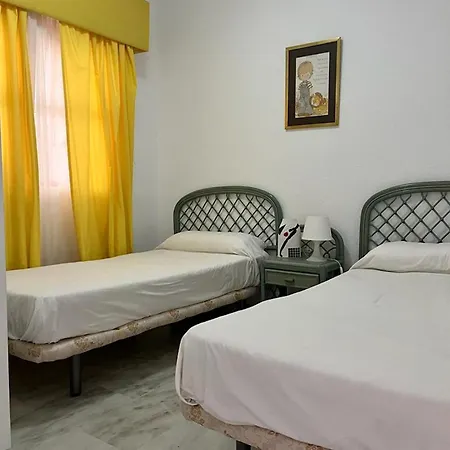 Bright And With Incredible Views In Fuengirola Beachfront Zewnętrze zdjęcie