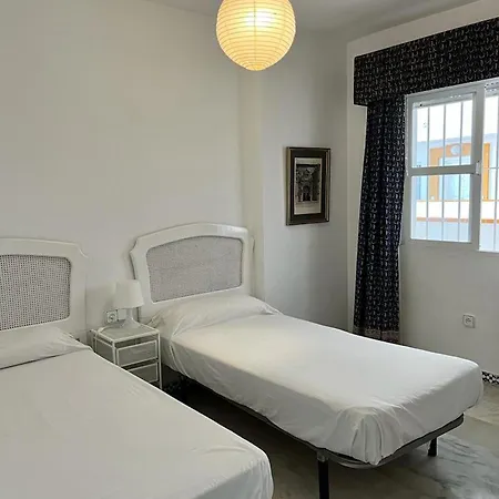 Bright And With Incredible Views In Fuengirola Beachfront Zewnętrze zdjęcie