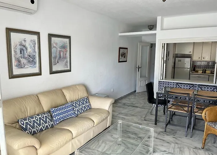 Bright And With Incredible Views In Fuengirola Beachfront
